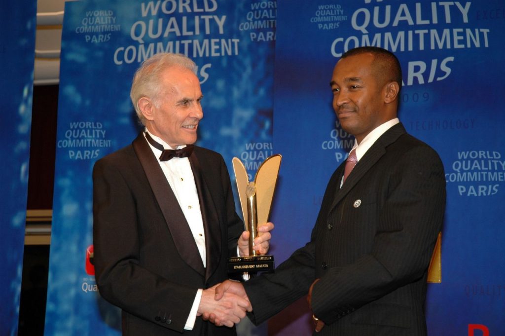 a2768e53-013d-459d-8e64-7c0fde65487d